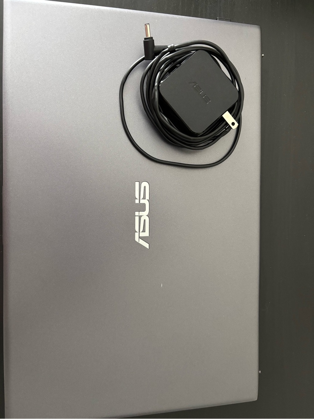 ASUS Laptop in Silver Gray with Black Charger